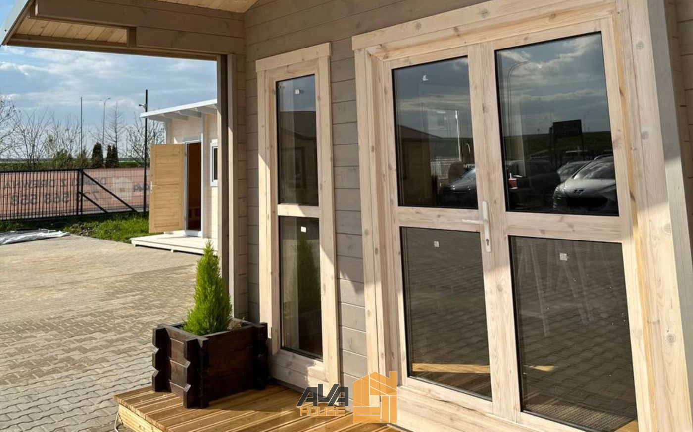 Domek całoroczny Olivia R 6 x 6